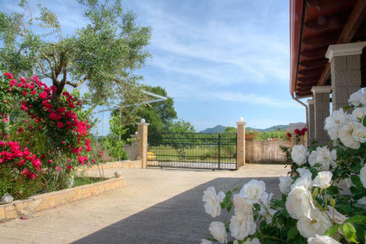 Country House Kanakades Bagian luar foto